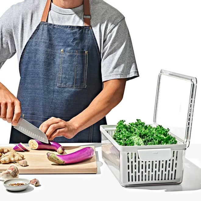 OXO Produce Saver Storage Bin Medium Bin 35 x 19 x 12 cm - 11387400G