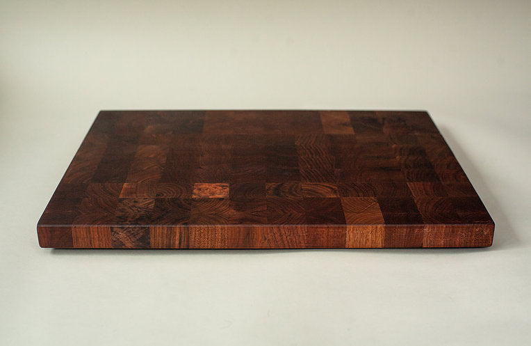 Walnut Cutting Board End-grain (16" x 20" x 1 1/2") - Hazaki