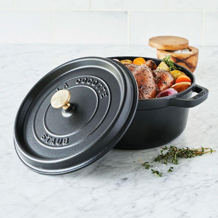 https://kitchenequipped.com/cdn/shop/products/round-french-oven-staub-cast-iron-4-qt-3-8l-round-cocotte-6_700x700.jpg?v=1610554742